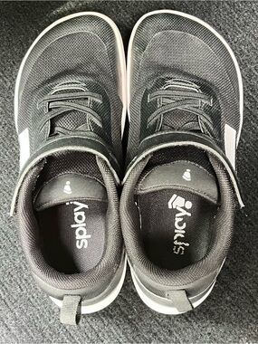 Splay Kids Neutral Black Sneakers Barefoot DASH Y3/W5